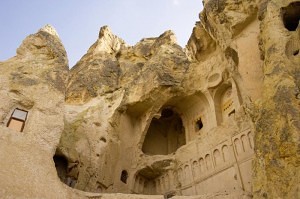 Karanlik Kilise