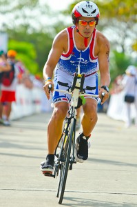 César Kiamco se inició en el triatlón hace unos 10 años. Antes de eso no había practicado ningún deporte y ya hoy ha participado en seis competencias Ironman en diferentes países.