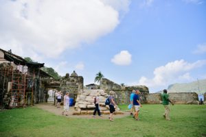 A pesar de las condiciones actuales de estas fortalezas, miles de turistas (aproximadamente 19 mil al año) llegan diariamente a Portobelo y San Lorenzo interesados en conocer de cerca su historia.